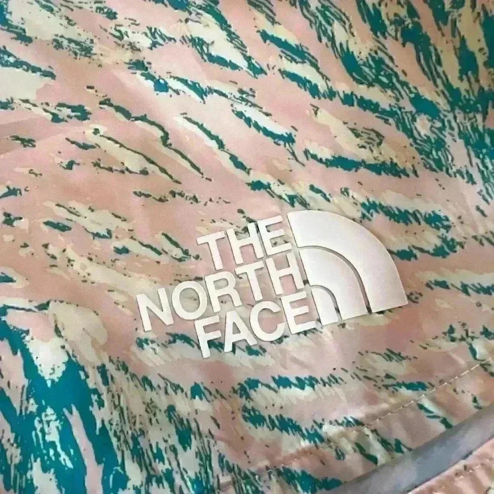 The North Face Limitless Run Short-Size XS - Picture 2 of 4